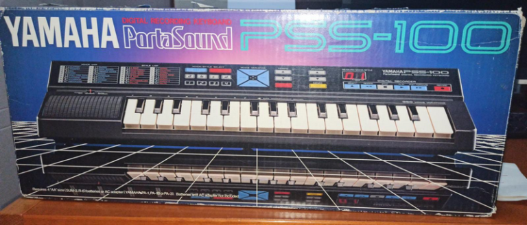 Mitica tastiera sintetizzatore Yamaha PortaSound PSS 100