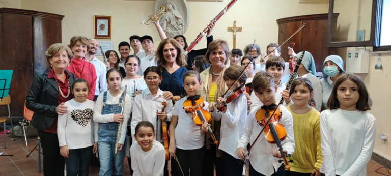 I giovani allievi dell’orchestra dell’associazione “Teatro dei Ragazzi” protagonisti della manifestazione “Piccoli talenti in concerto”